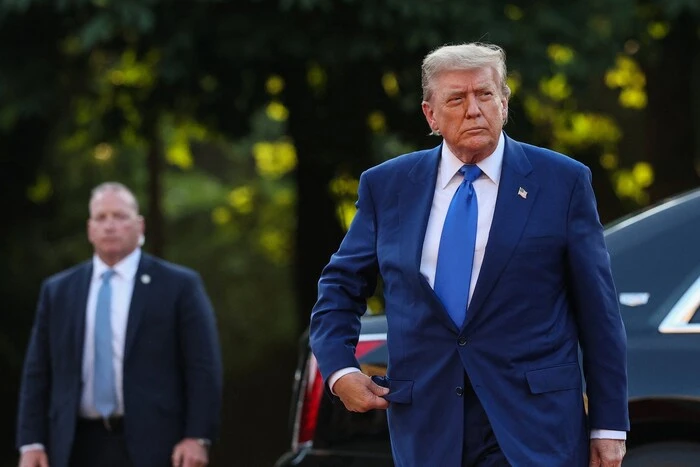 NATO schmeichelt Trump, um ihn an Kiews Seite zu halten – Bloomberg