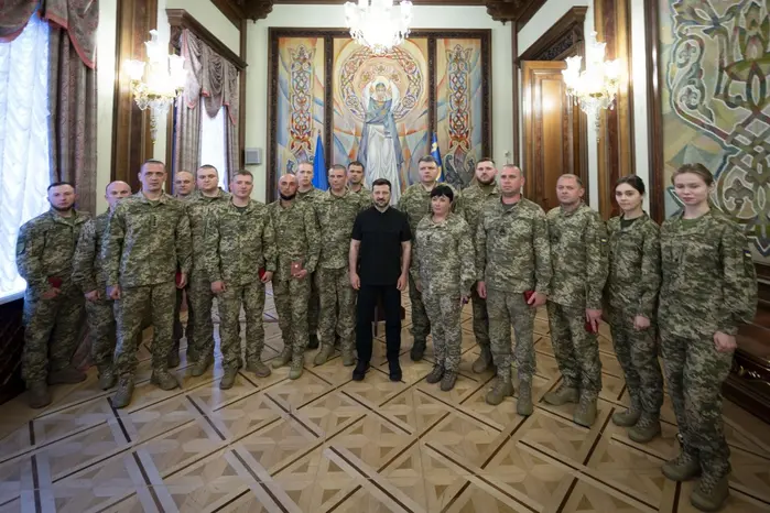 The President awarded state honors to the soldiers of the State Special Communications (video)
