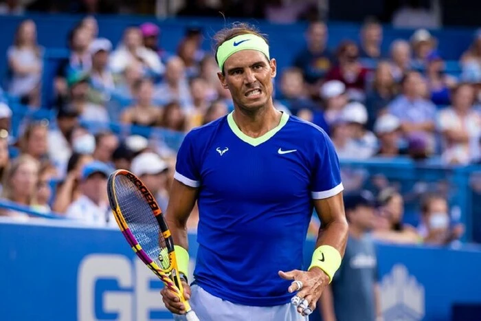 Racket von Nadal für eine Rekordsumme verkauft