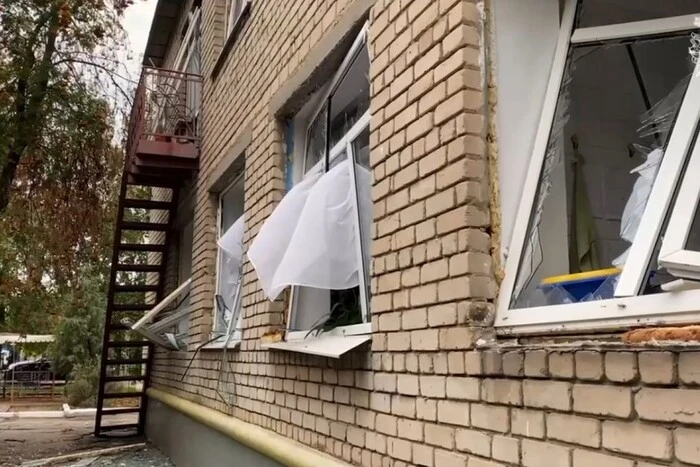 Rosja zaatakowała dzielnicę mieszkalną w Zaporożu, są ranni