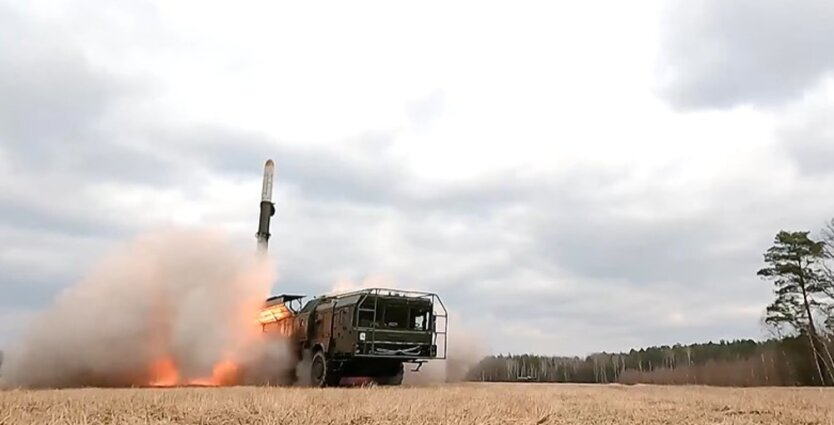 Спрацювало ППО, ракетна атака на столицю