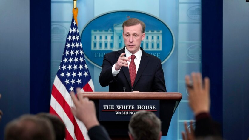 Байден обговорює підтримку України з Конгресом і Трампом