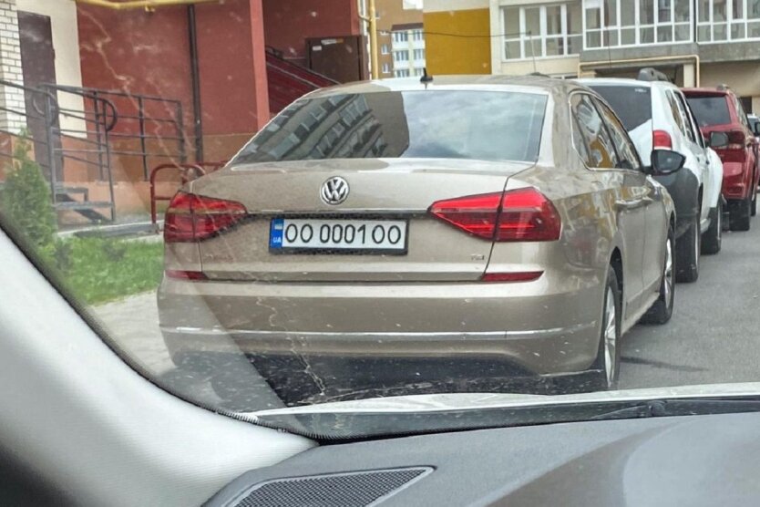 Die Region der Ukraine, Buchstaben und Zahlen: Fahrern wurde erklärt, wie sie alles über das Auto anhand der Nummer erfahren können