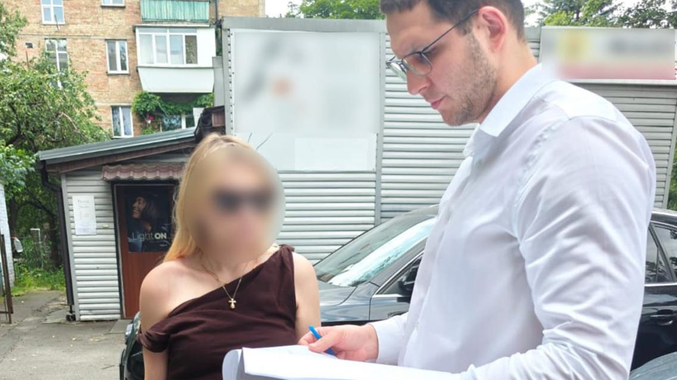 Przywłaszczyła milion na zakupach — w Kijowie zatrzymano urzędniczkę