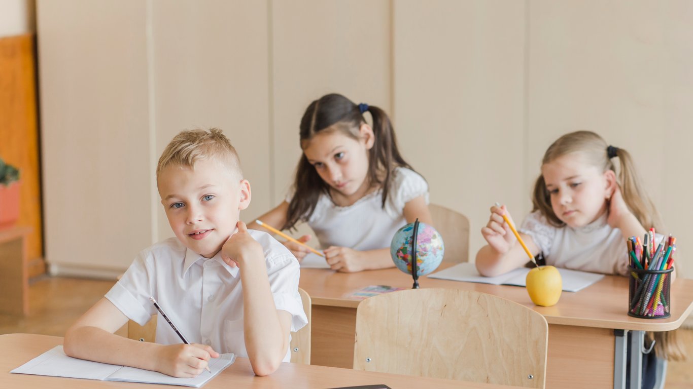 Parents of first graders will receive payments — details from the MP