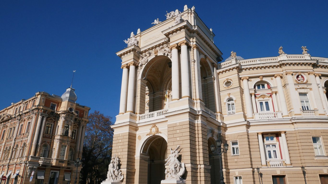 Odesites accused of using Russian - scandal