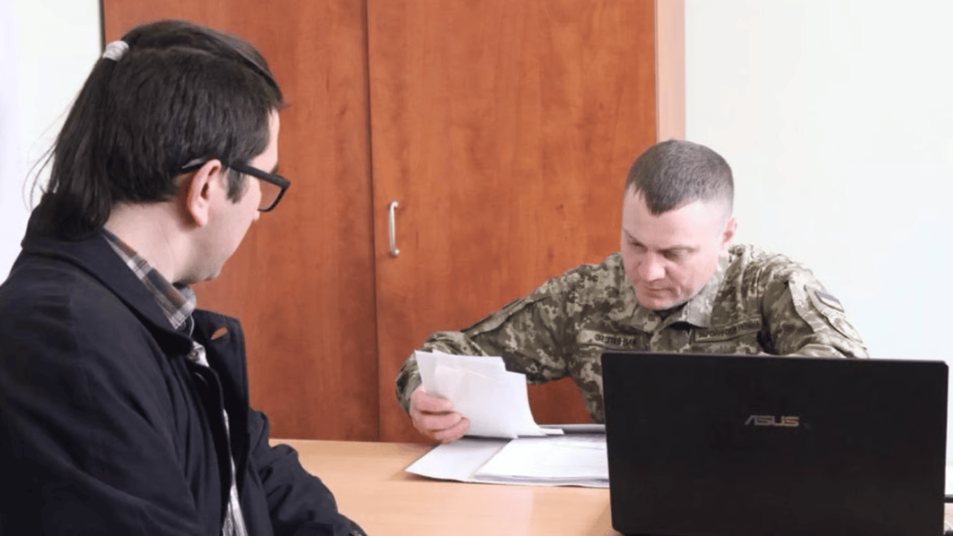 Відстрочка для догляду за бабусею — необхідні умови від ТЦК