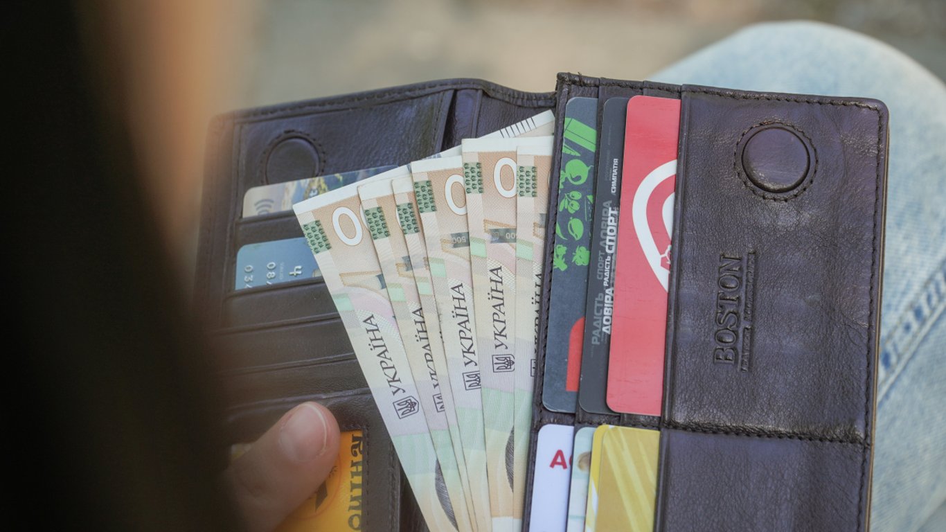 Reprimands in the Armed Forces of Ukraine — how much money is deducted from soldiers