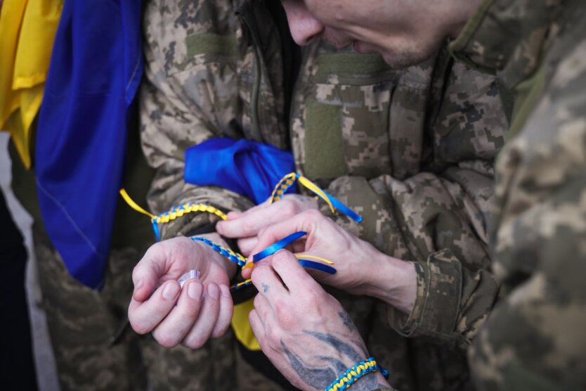 'Wir bringen unsere Leute nach Hause': Selenskyj verkündete die Freilassung von 390 Ukrainern aus der Gefangenschaft