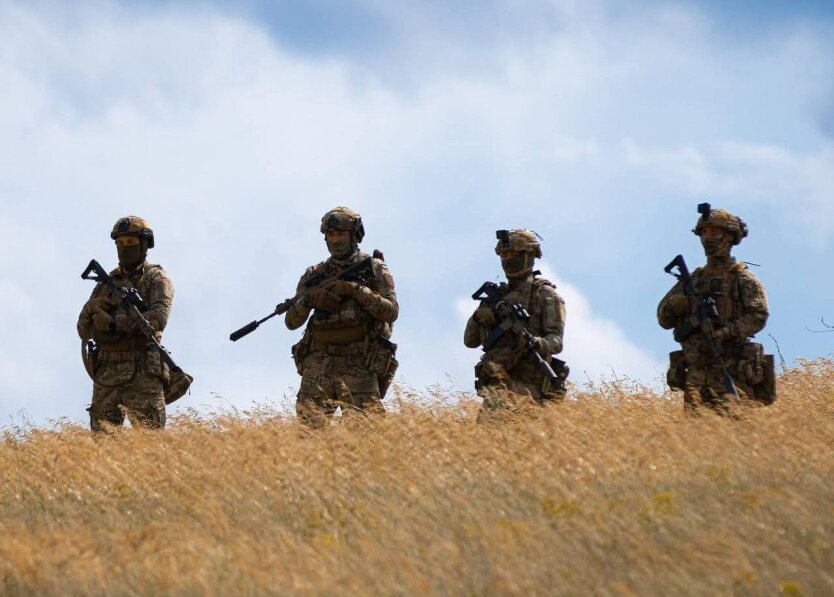 Dead Zone Forces Russians to Attack in Small Groups