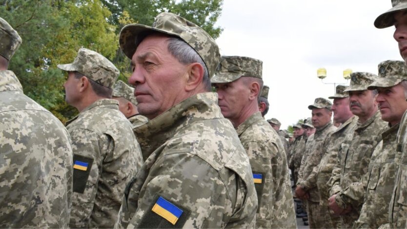 Ukrainer können nach 60 Jahren im ZSU dienen: Wichtige Entscheidung getroffen